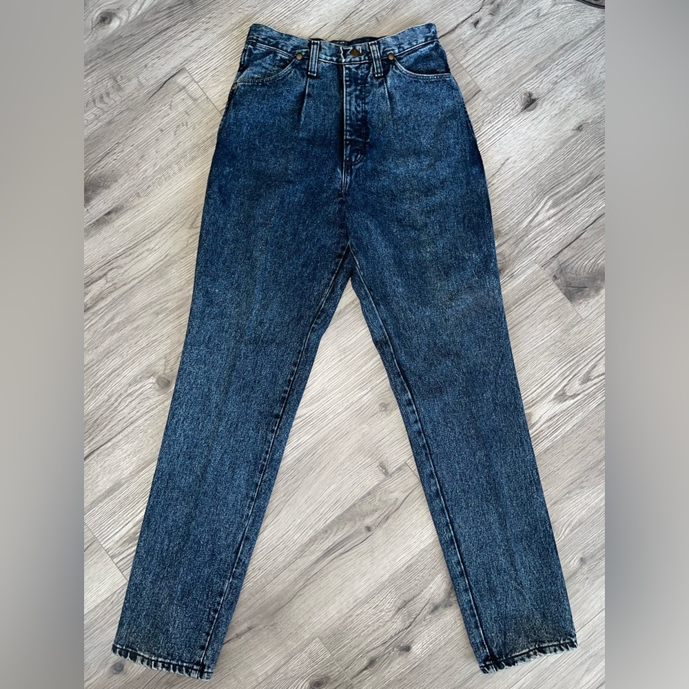 Vintage Women’s High Waist Wrangler Size 11 X 34”